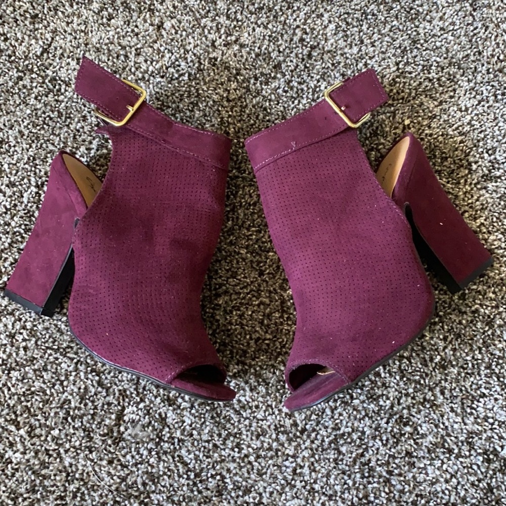 Maroon open-toe heeled bootie